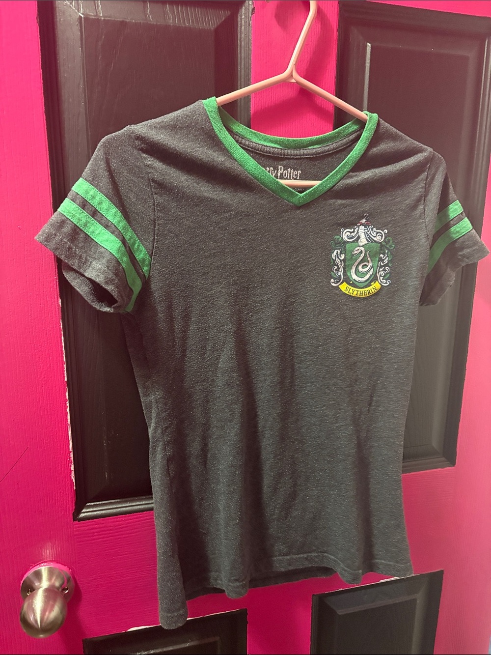 Warner Bros. Dark Gray & Green Slytherin V-Neck Tee